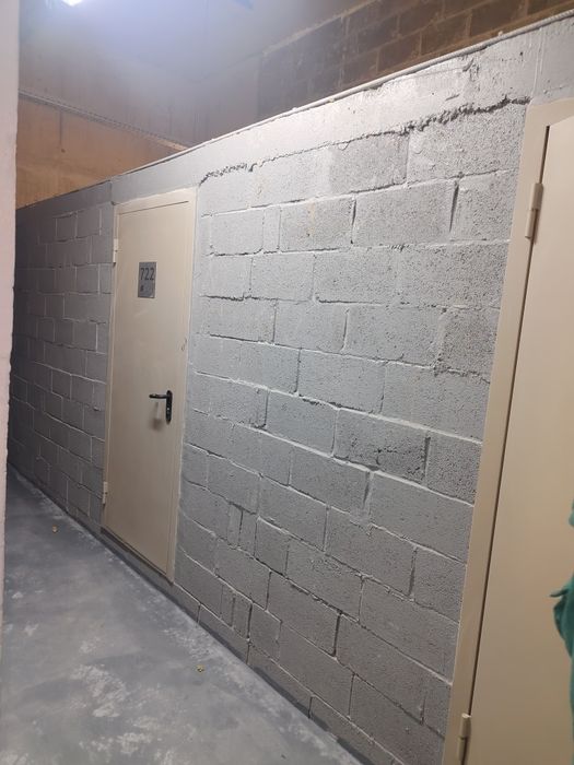 Двери железные 2шт