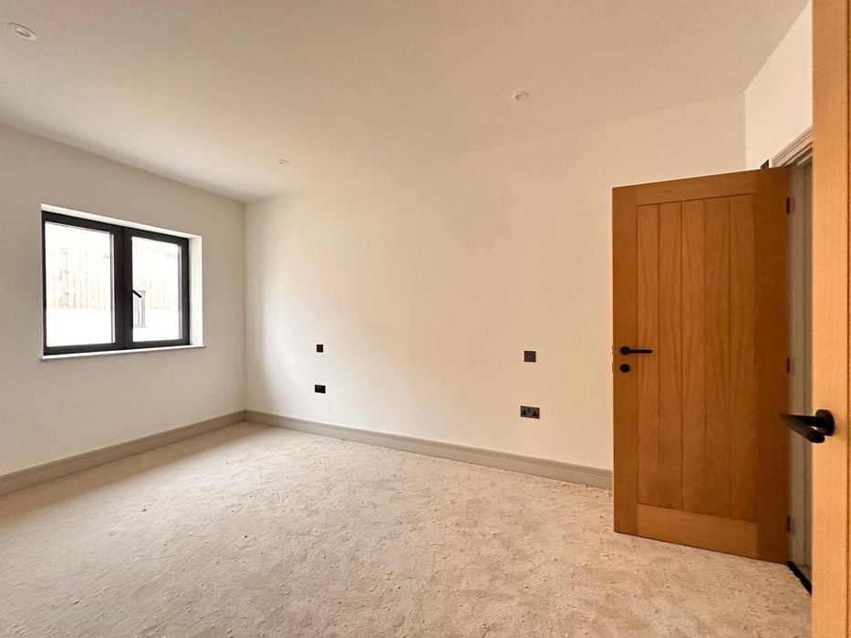 Лукс Декор Професионално боядисване  пясачна мазилка и дек.мазаилка