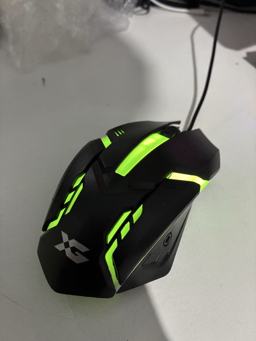 Продаю мышку и коврик