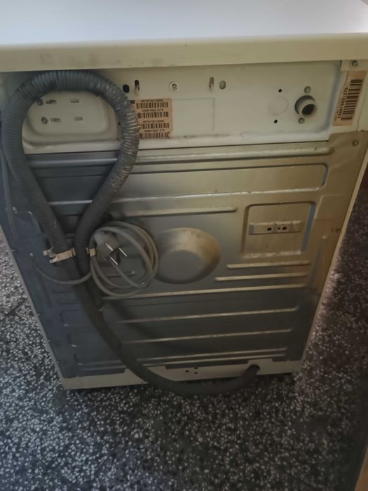 Пералня Whirlpool FL242-400 работеща и в добро състояние