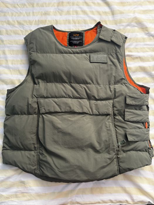 Елек Alpha Industries