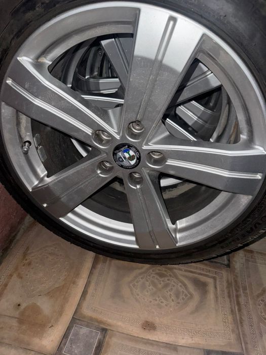 Продам диски с зимней резиной от Mercedes Benz