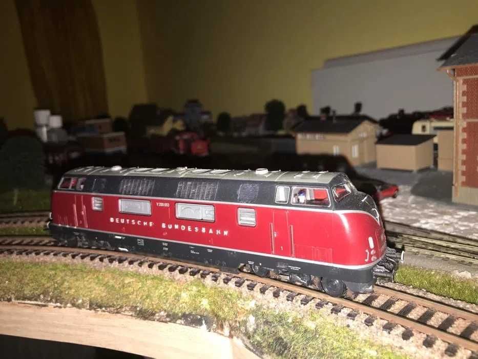Locomotiv Roco Diesel numar inmatriculare V200 053