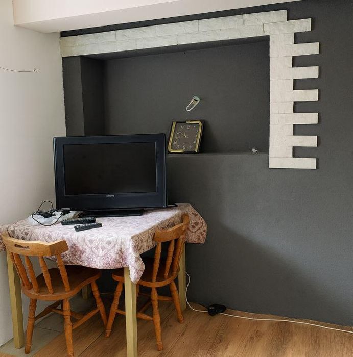 Дава се под наем Едностаен апартамент в Варна, Левски - 35 кв.м за 225 € - Снимка #1