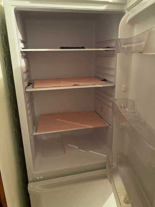 Холодильник Бирюса