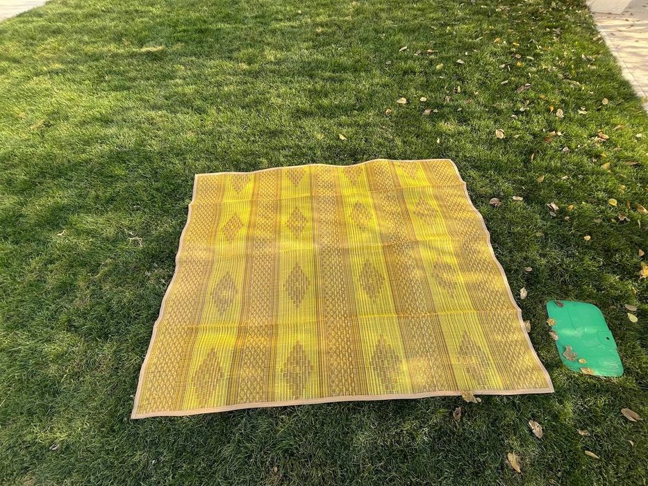 Коврик (палас) из пластмассы