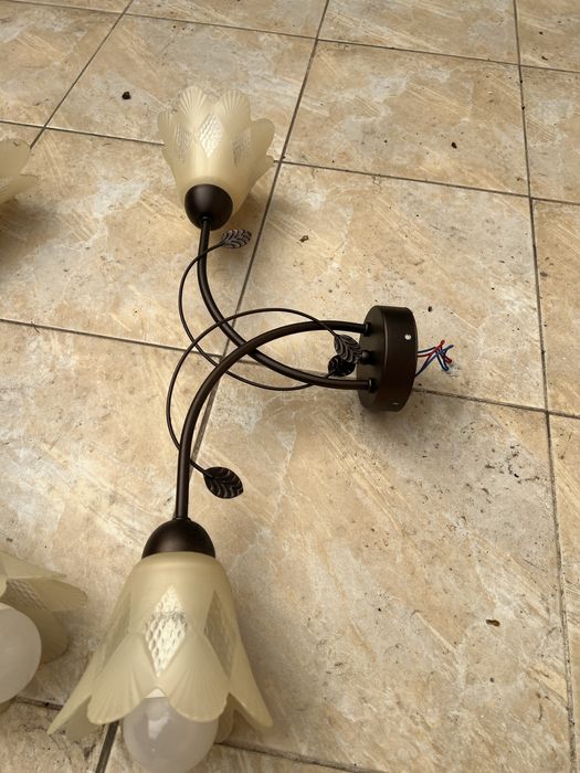 Продавам 2 броя лампи