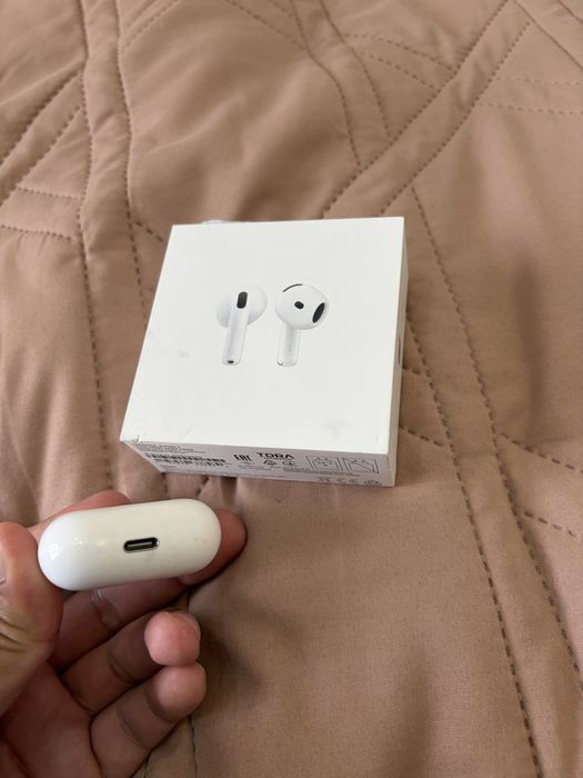 AirPods 4 оригинал