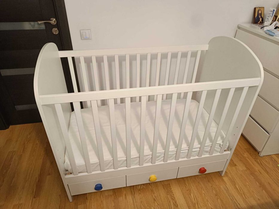 Patut bebelusi Ikea Gonatt + saltea+husa, aparatoare pat, masa infasat