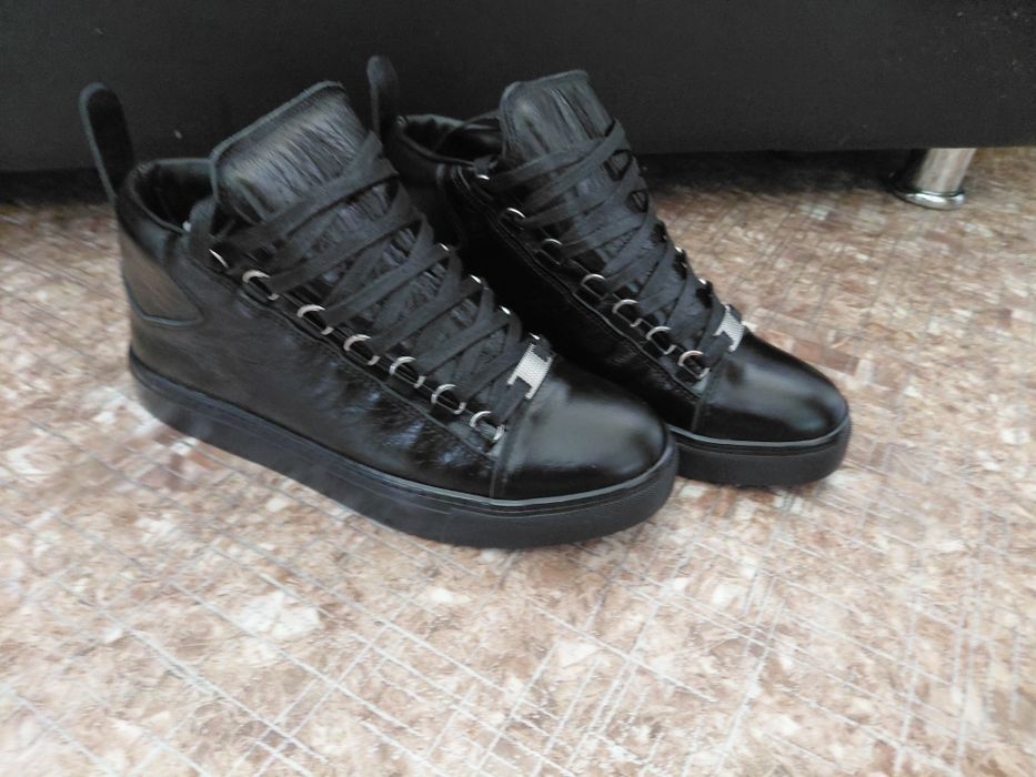 Balenciaga arena size 39