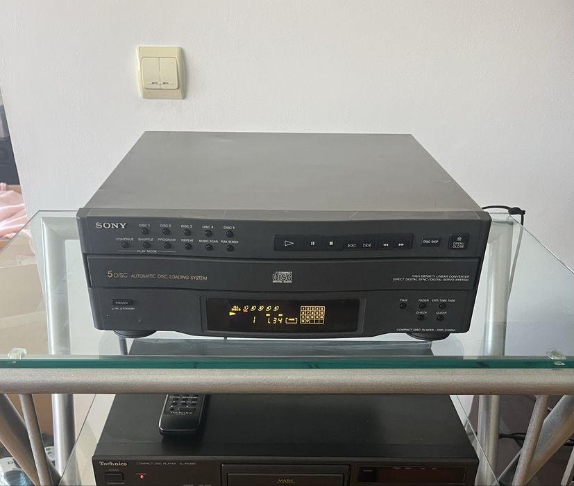 Sony CDP-C322M  CD Player 5 Disc