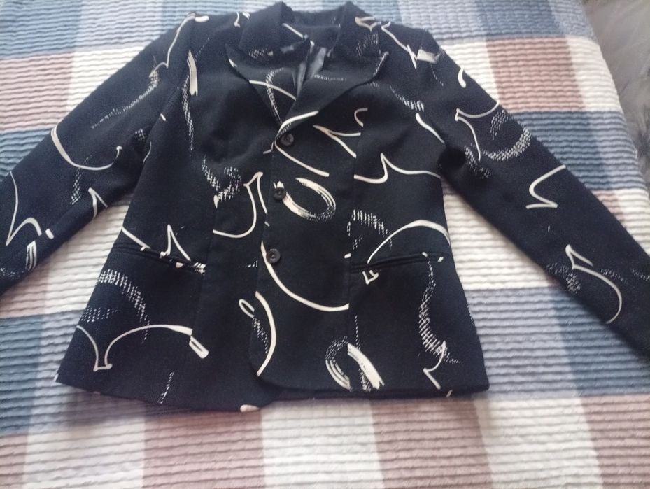 неношенный пиджак с узорами