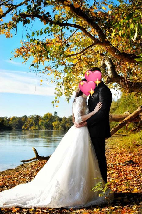 Rochie de mireasa în stare foarte bună