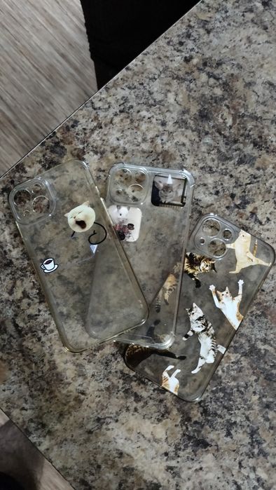 Отдам чехлы айфон