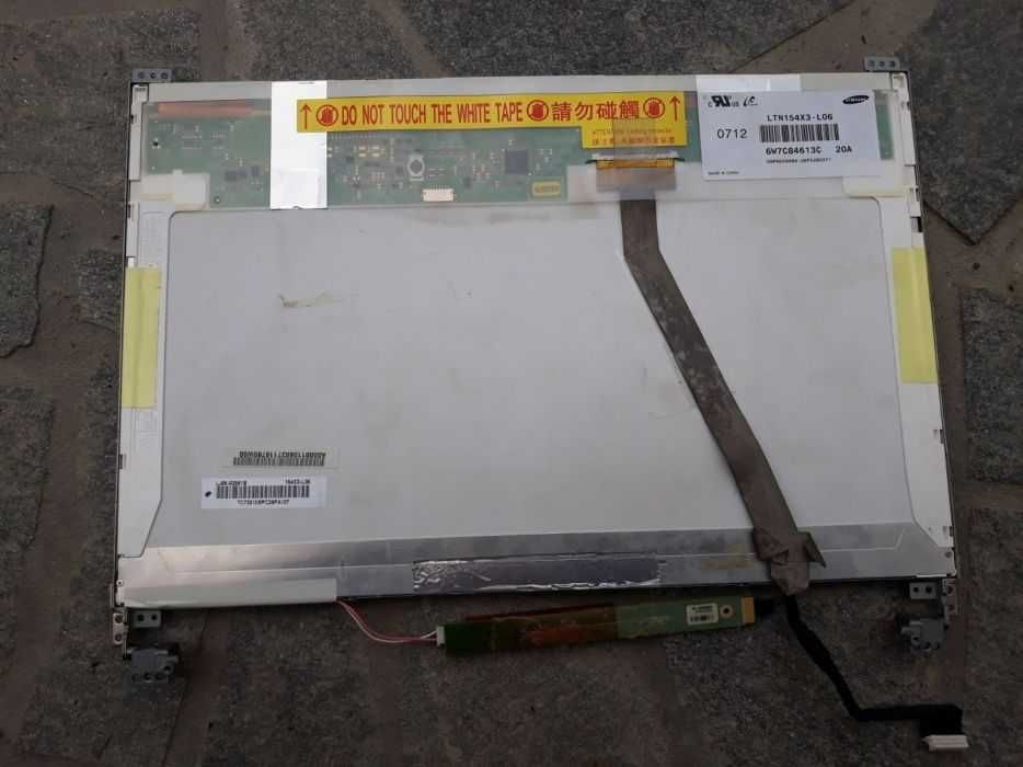 Display laptop Samsung LTN154x3