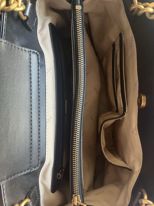 Голяма чанта Guess, Оригинална
