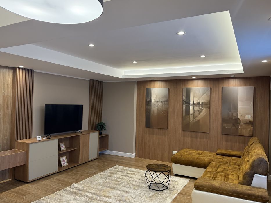 Propietar inchiriez apartament 3 camere
