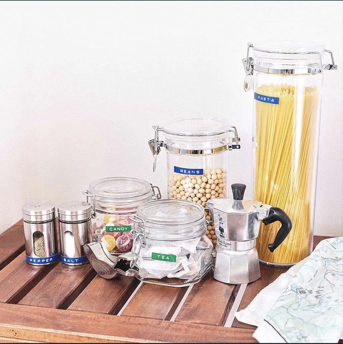 Ръчен принтер за 3D релефни етикети без мастило.