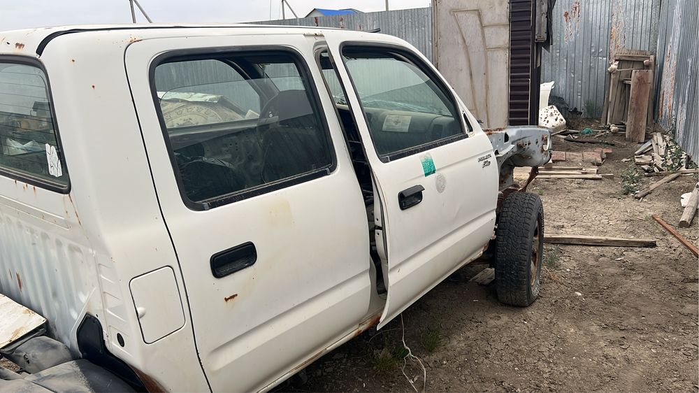 Пикап toyota hilux