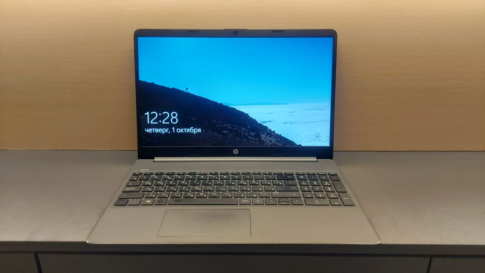 Ноутбук HP 15s / i3-1115G4 / 8GB / SSD 256GB / В отличном состоянии