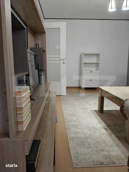 Apartament 3 camere, 75 mp, decomandat, Micro 6