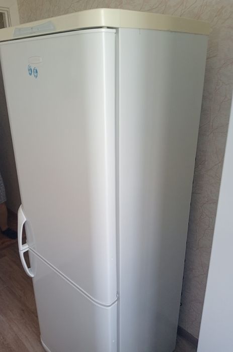 Продам холодильник Бирюса