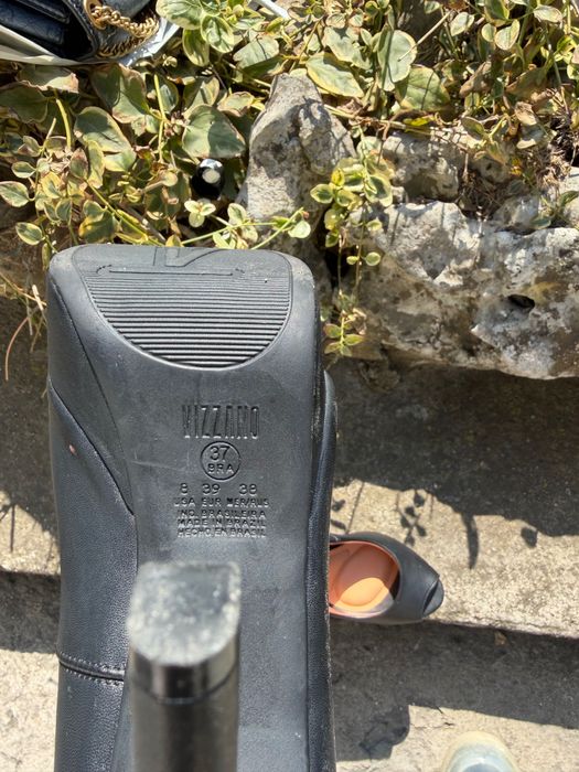 Дамски официални обувки и чанта GUESS