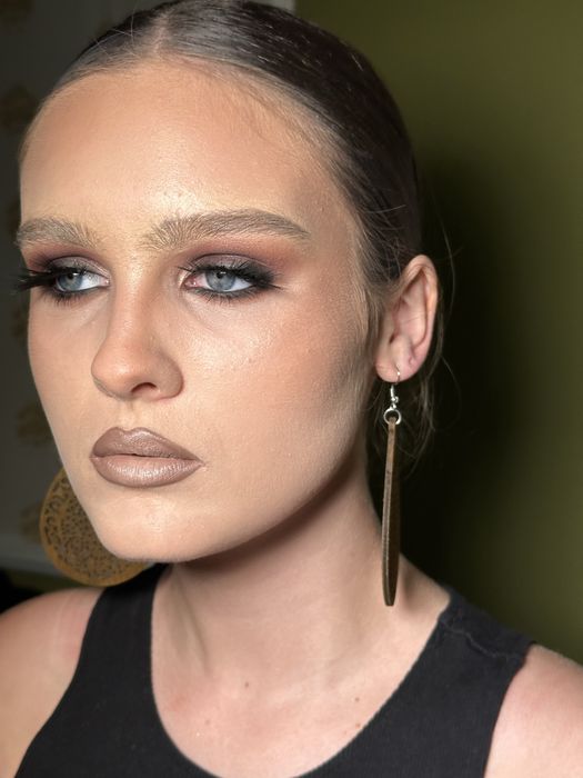 Machiaje profesionale zi/seară și evenimente