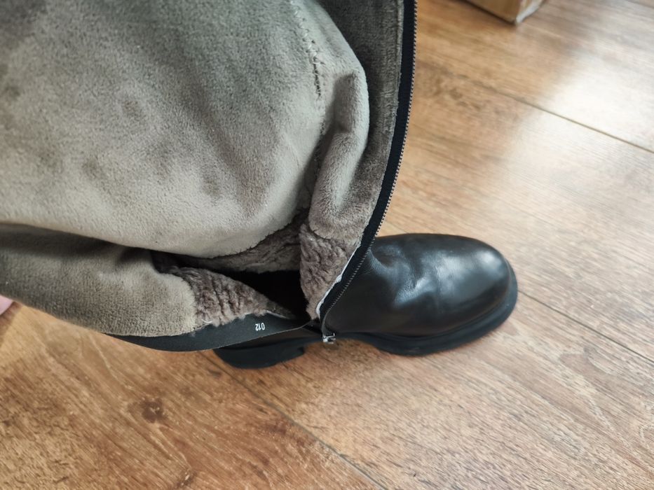 Продам зимние сапоги