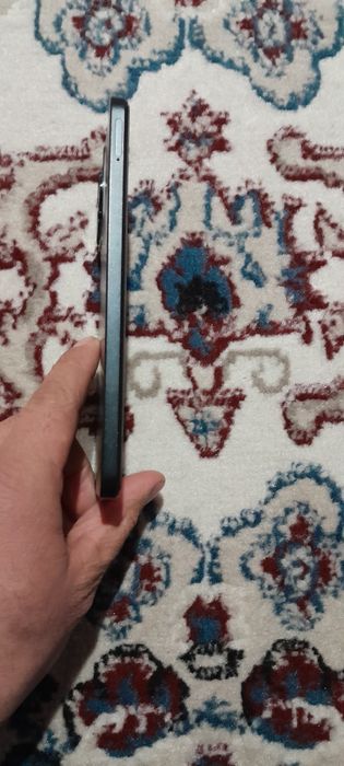 Realmi c 53  128 gb xotira