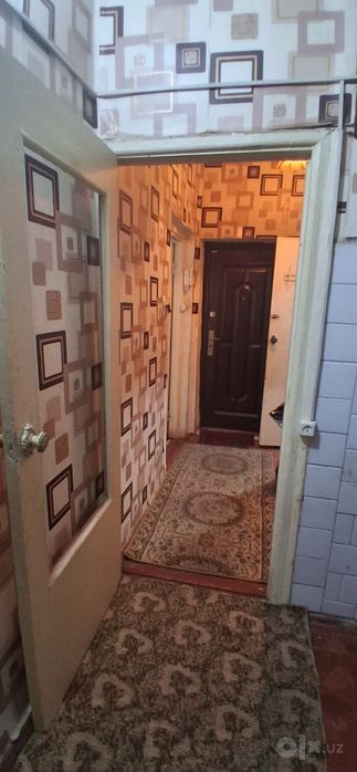 Продаю квартиру Яшнабадский р-он Авиасозлар-1. 1-ком 42м2. 2-этаж 9-эт