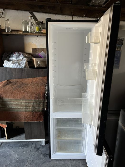 Холодильник DAUSHER