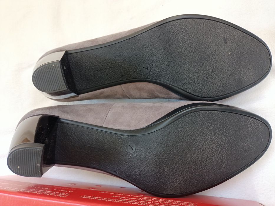 Pantofi ARA (produs nou), piele întoarsă ,gri ,mărimea 41