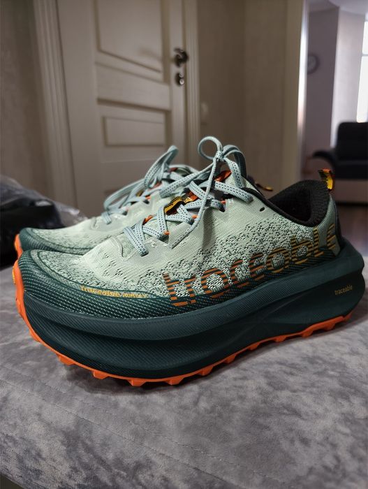 ASICS на широкую ногу кроссовки 41 eur 40 rus
