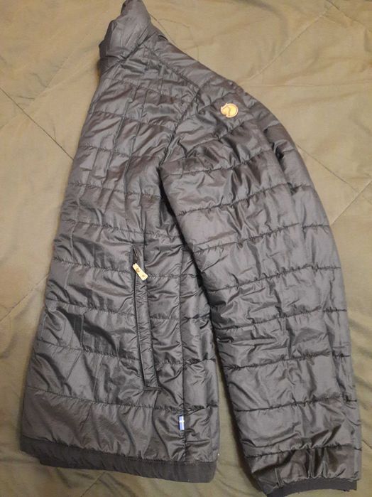 Дамска лека Пухенка Fjall Raven