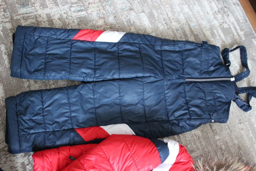 Продам зимний комбинезон. Размер 110