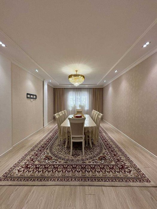 ПРОДАЕТСЯ ДОМ на Карасу 6 Соток: 3 Общая площадь: 170кв.м