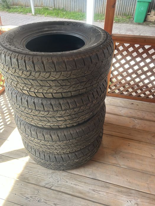 Продам б/у шины лето 275/70/16