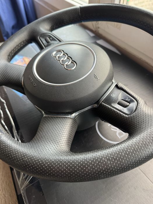 Волан ауди с пера