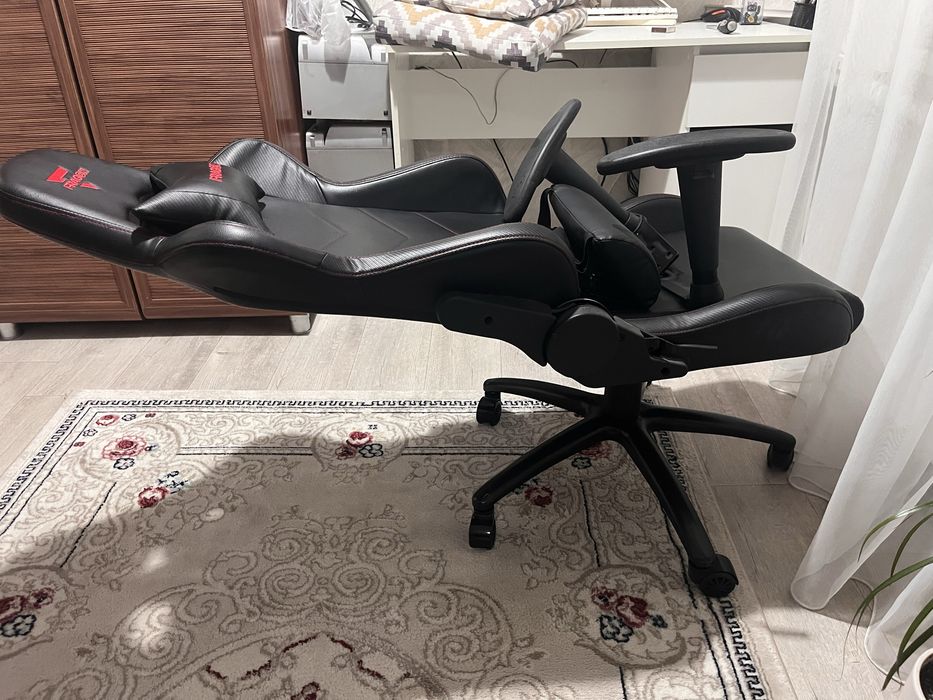 Игровое кресло glhf