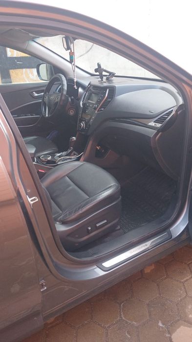 Продам Hyundai Santa fe 2014 года