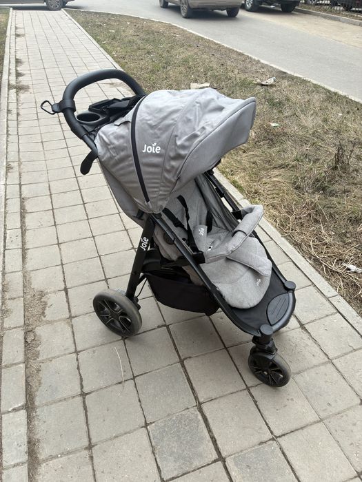 Коляска прогулочная Joie Litetrax