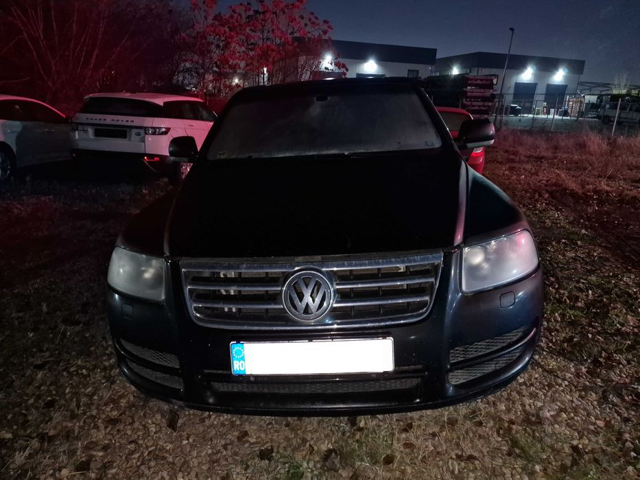 Fata completa Volkswagen Touareg 2003 2006 faruri bi-xenon capota bara