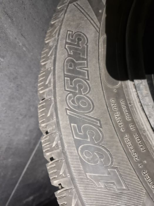 Продам шыны на 15