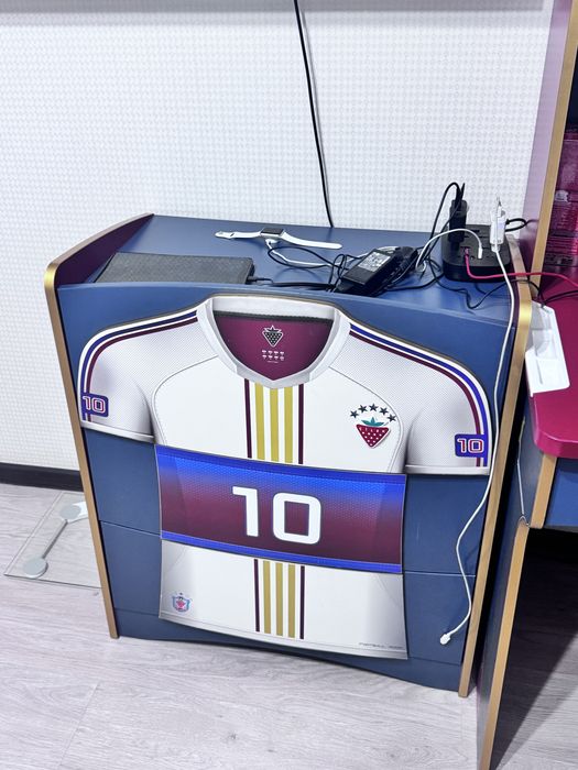 Продам столики детские