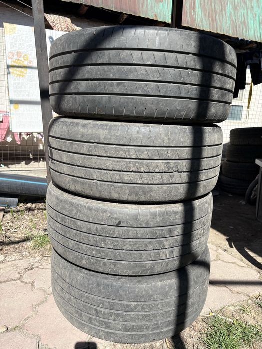 235/45/18 шины Bridgestone