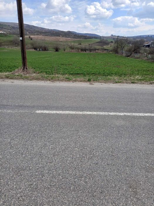 Vând doua parcele de teren