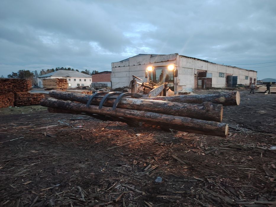 Продам фронтальный погрузчик