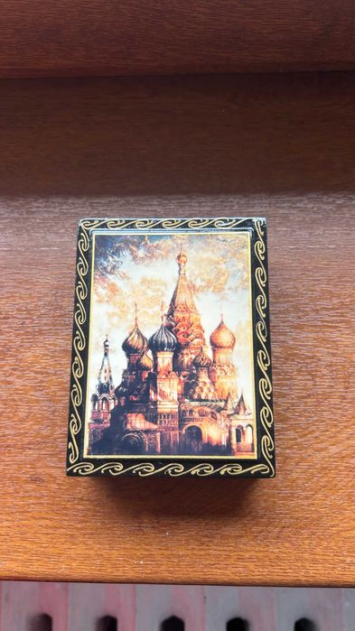 Casetă/cutie/cutiuță rusească/din lemn/lucrată manual/catedrală/10,5cm×8cm×3,8cm/101g.
