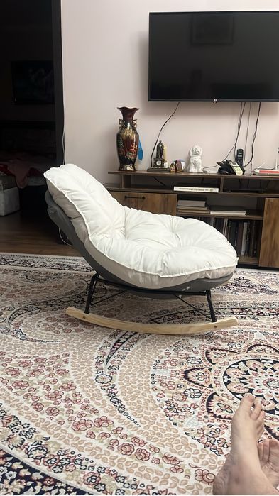 Скандинавское кресло-качалка